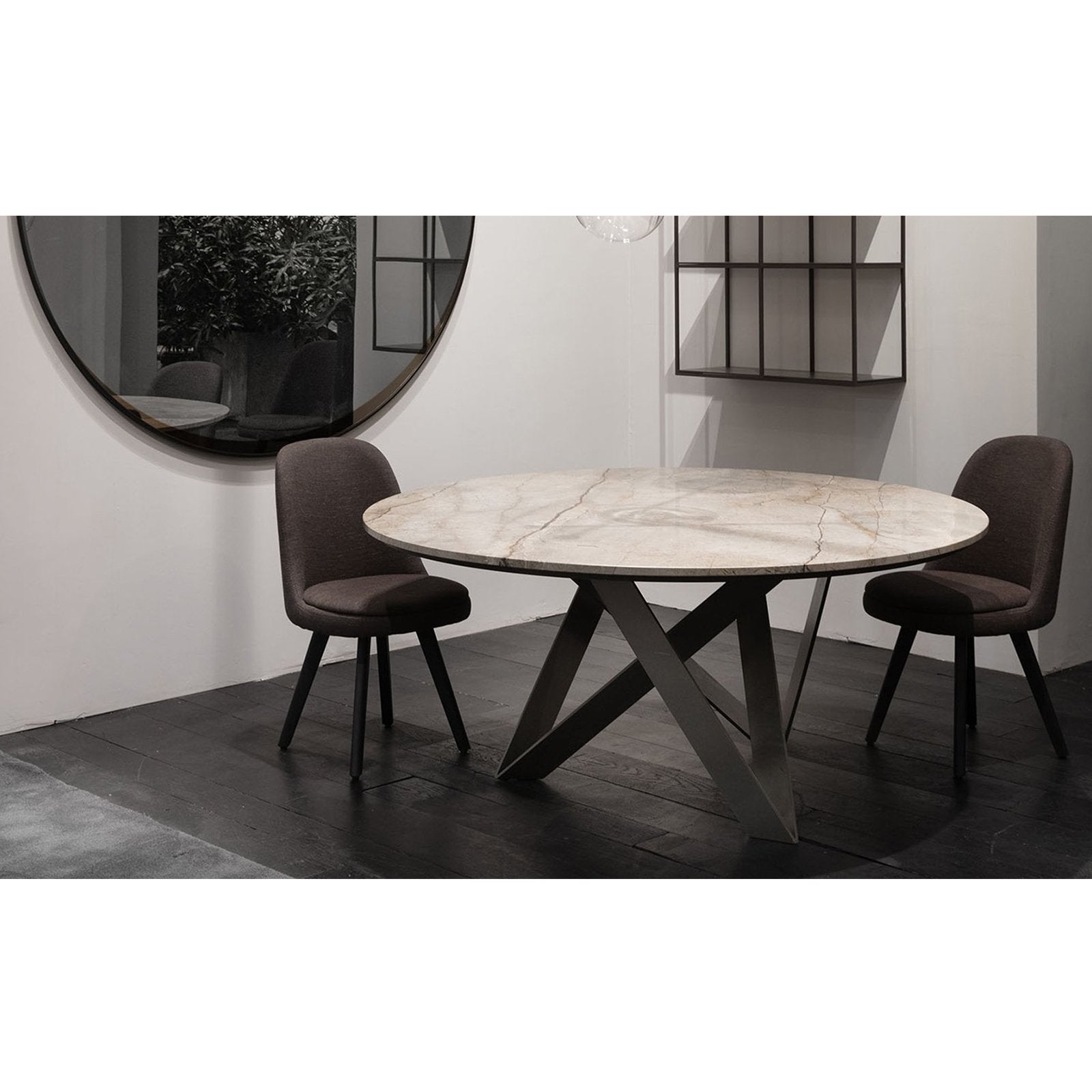 Victoria Table