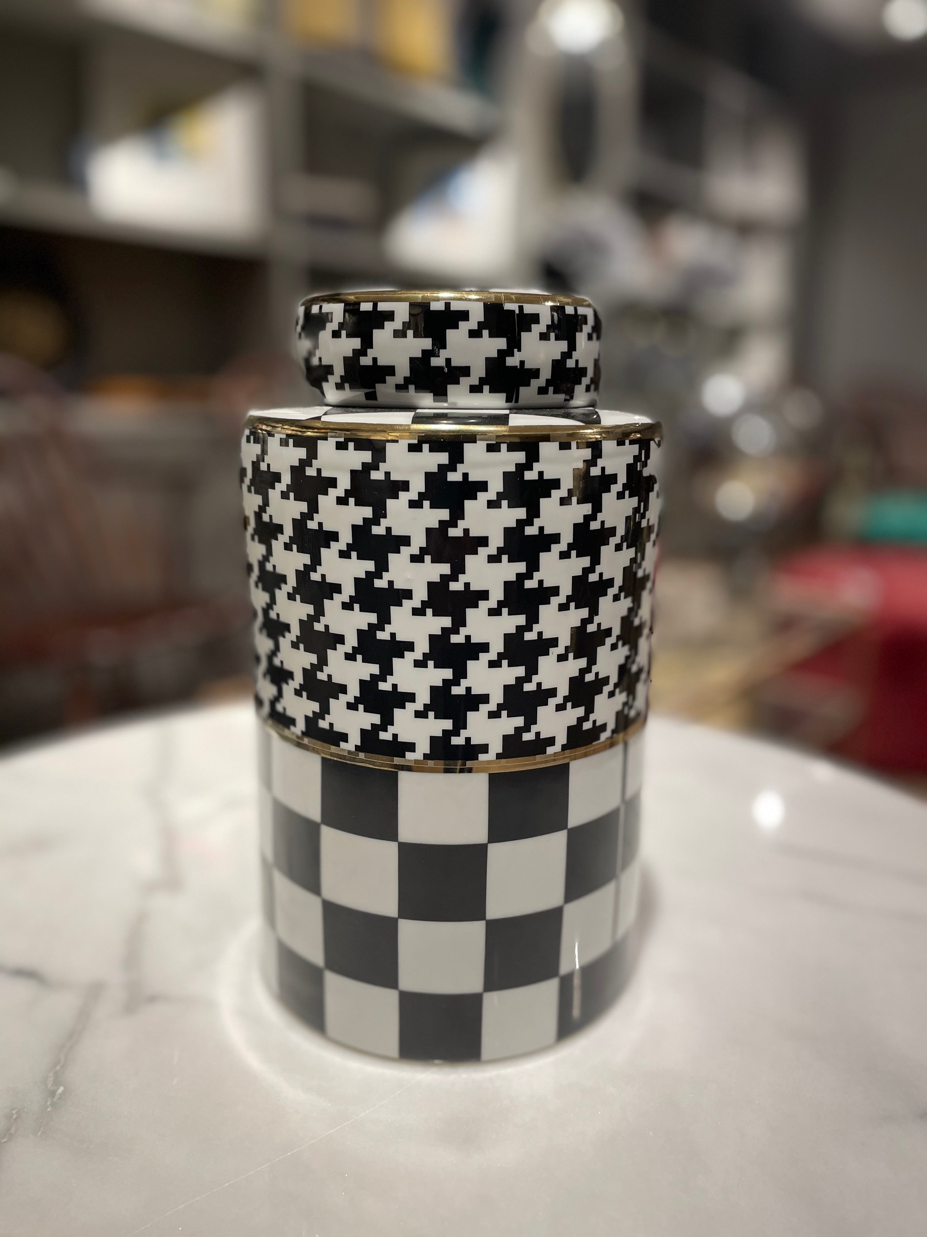 Houndstooth 3